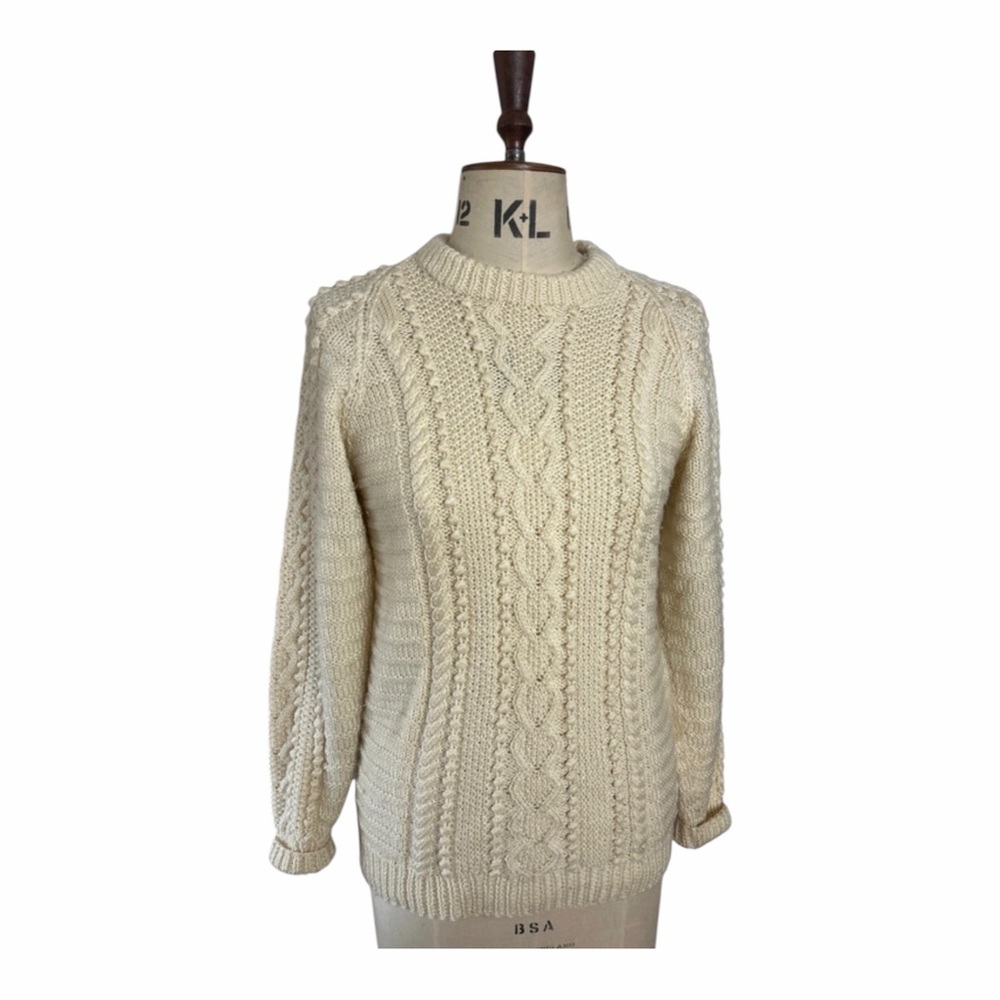 Vintage Cream Cable Knit Women's Sweater - like new - Picture 1 of 5